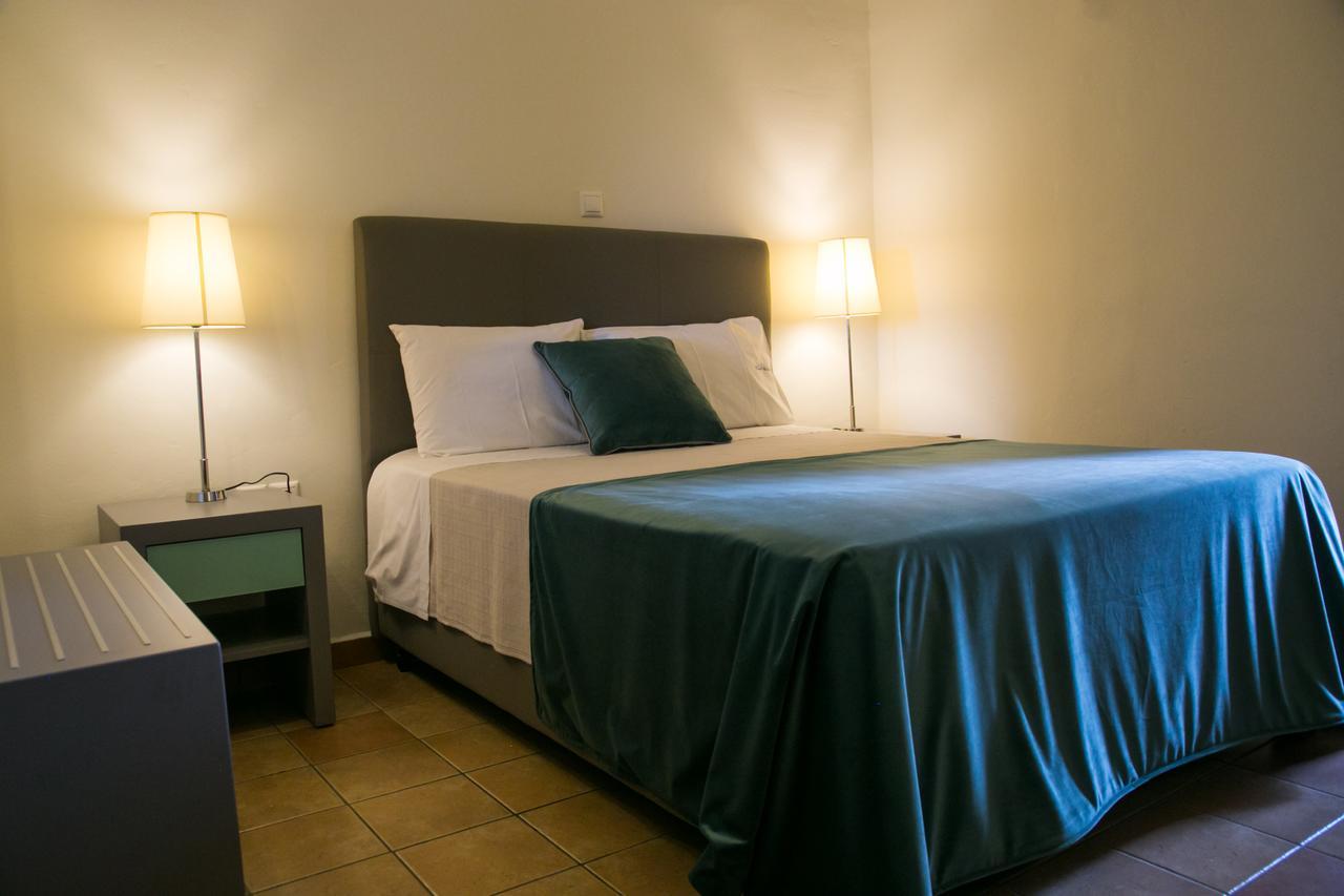 Kastro Maini Hotel อาเรโอโปลิส ภายนอก รูปภาพ